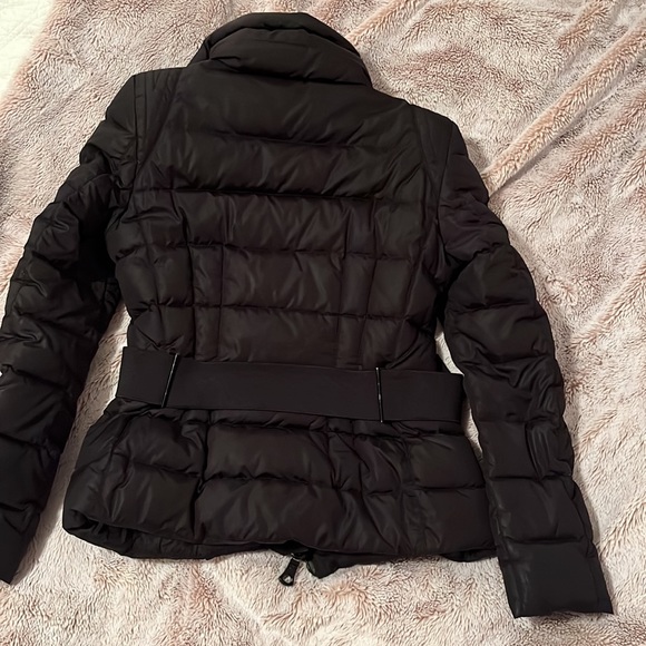 COPY - Genuine Moncler puffer coat with shoulder pads, super stylish in black, … - Picture 2 of 13